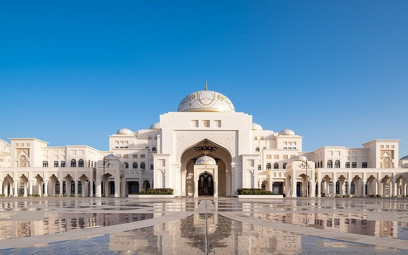 Qasar Al Watan on Abu Dhabi City Tour With Guide