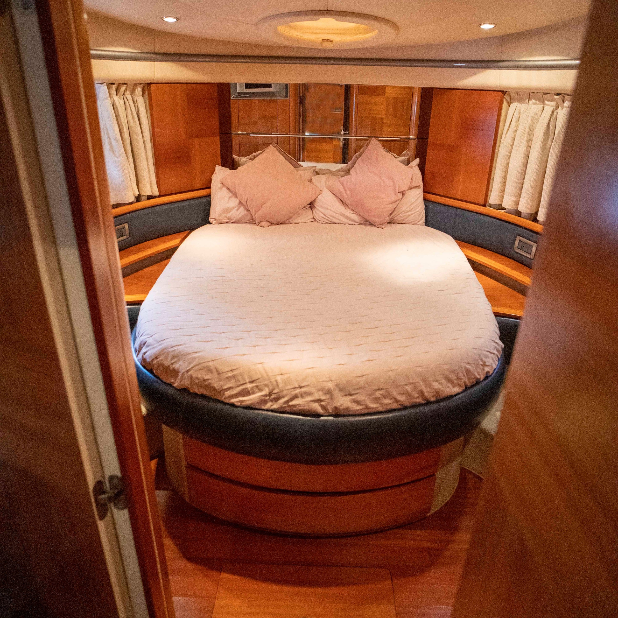 Azimut 50 FT Yacht